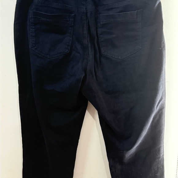 Gloria Vanderbilt Black Pants - Picture 3 of 5